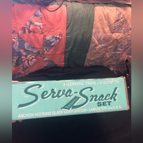 Serva-Snack Anchor Hocking Glass 4pc set - Picture 12 of 12